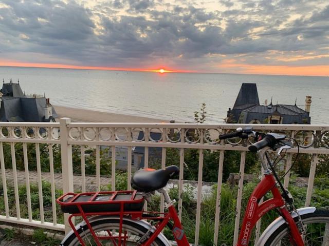 L'Appartement vue mer de la Villa des Rosiers - Trouville sur Mer Extérieur photo